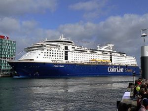 Die Color Magic im Kieler Hafen